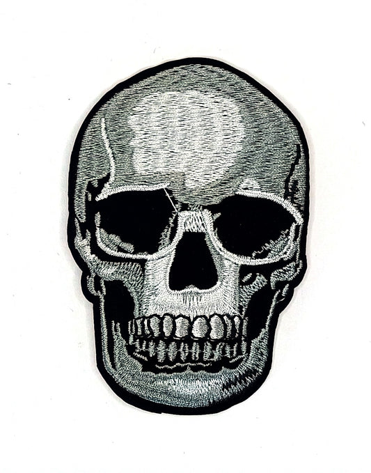 Нашивка "Сребърен Череп" – черно-сребриста термолепенка, 6х9 см