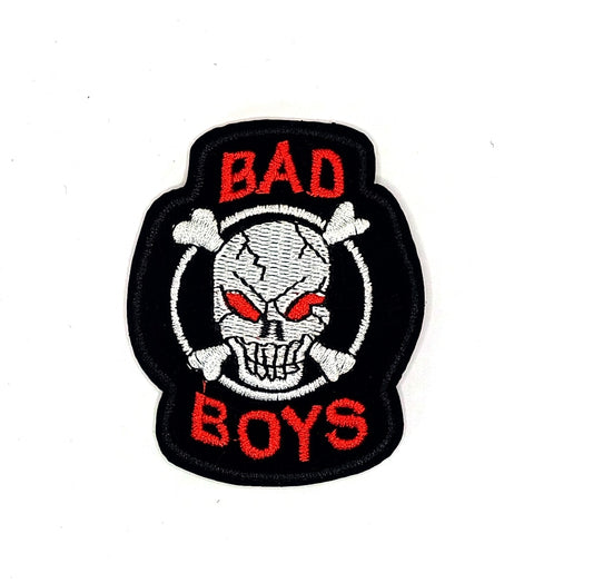 Нашивка Bad Boys – Череп с кръстосани кости и червени очи, 6.3x7.7 см