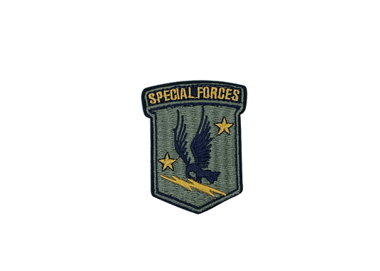 Бродирана нашивка SPECIAL FORCES с орел и мълнии – военен стил, термо лепене, 7x5 см